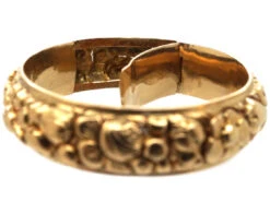 Georgian 18ct Gold Repoussé Band Ring With Hidden Locket Compartment 15 Georgian 18ct Gold Repoussé Band Ring With Hidden Locket Compartment -Antique Jewellery Company 037b3459 dsc08168