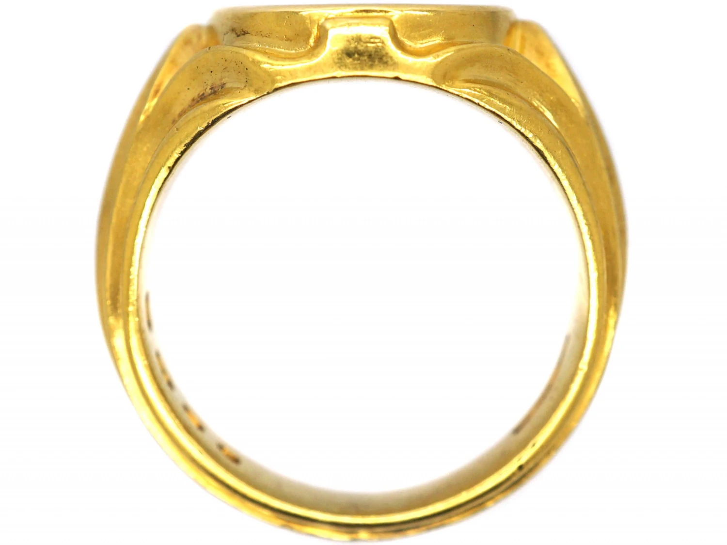 Victorian 18ct Gold Signet Ring With Ornate Triple Leaf Shoulders 5 Victorian 18ct Gold Signet Ring With Ornate Triple Leaf Shoulders - Image 3