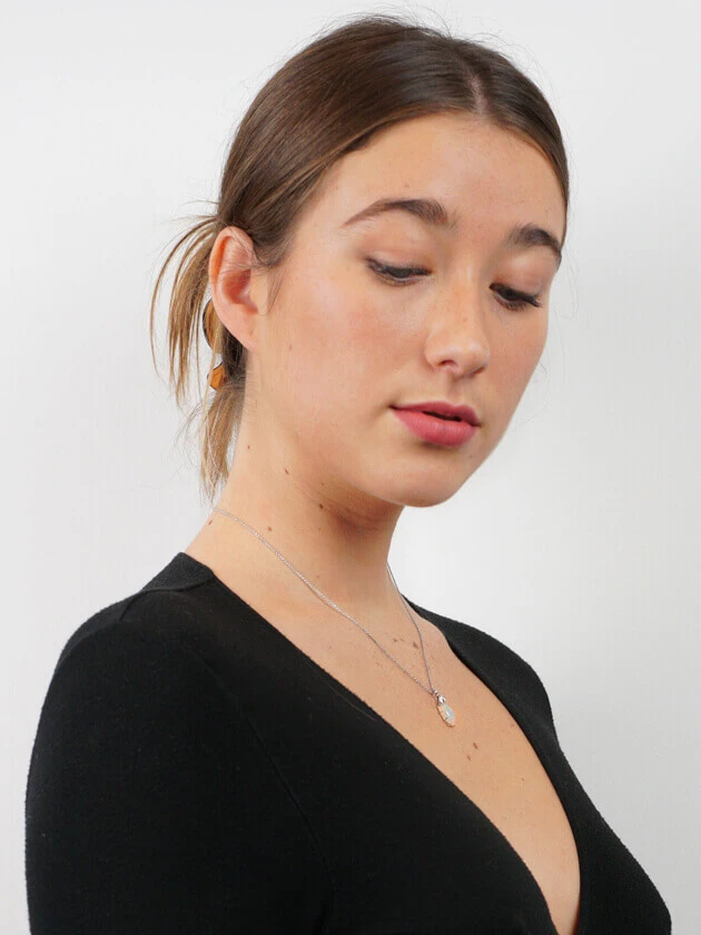 Edwardian 18ct White Gold, Opal & Diamond Pendant On 18ct White Gold Chain 6 Edwardian 18ct White Gold, Opal & Diamond Pendant On 18ct White Gold Chain - Image 4