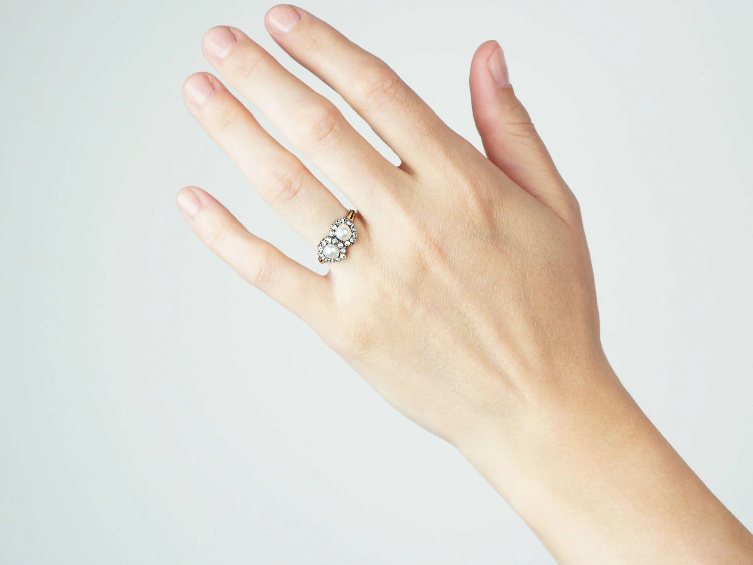 Victorian 18ct Gold Double Heart Ring Set With Natural Pearls & Rose Diamonds 4 Victorian 18ct Gold Double Heart Ring Set With Natural Pearls & Rose Diamonds - Image 2