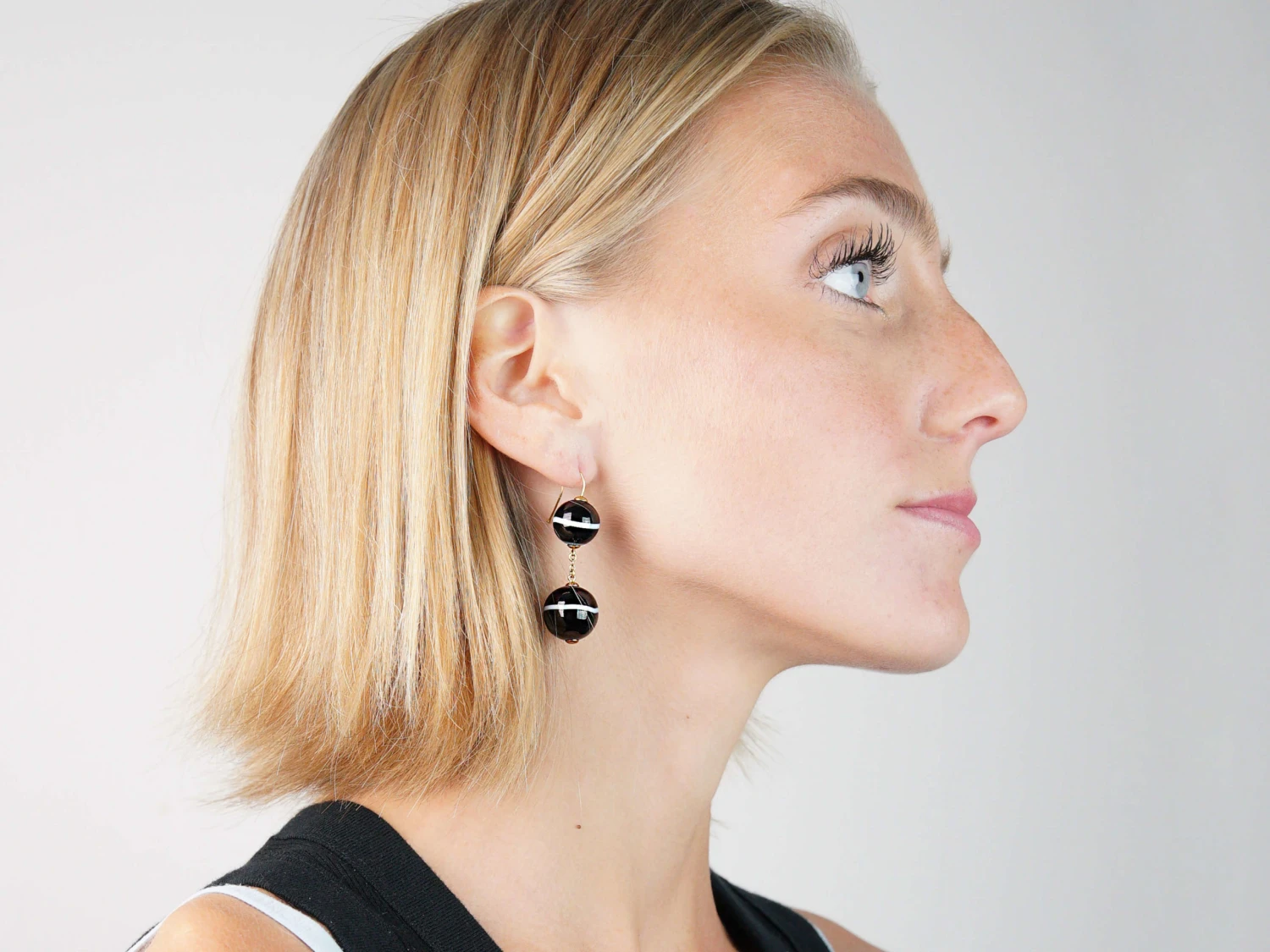 Victorian 15ct Gold & Banded Sardonyx Earrings 6 Victorian 15ct Gold & Banded Sardonyx Earrings - Image 4