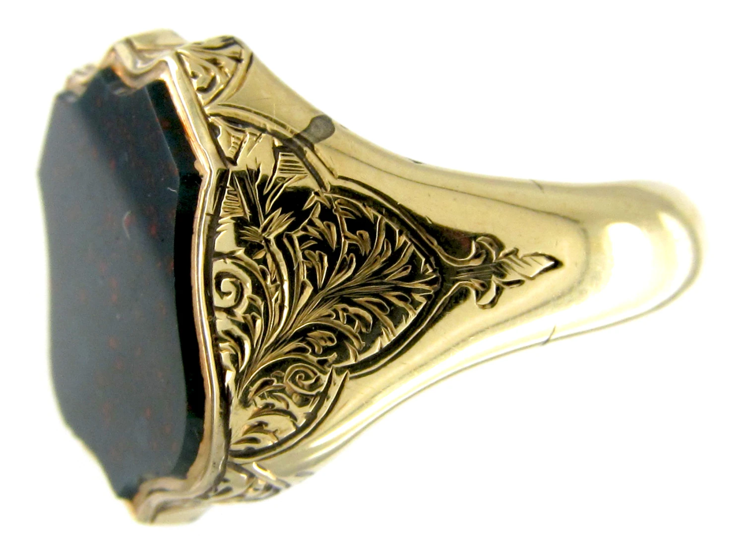 Shield Shaped Gold & Bloodstone Signet Ring 9 Shield Shaped Gold & Bloodstone Signet Ring - Image 7