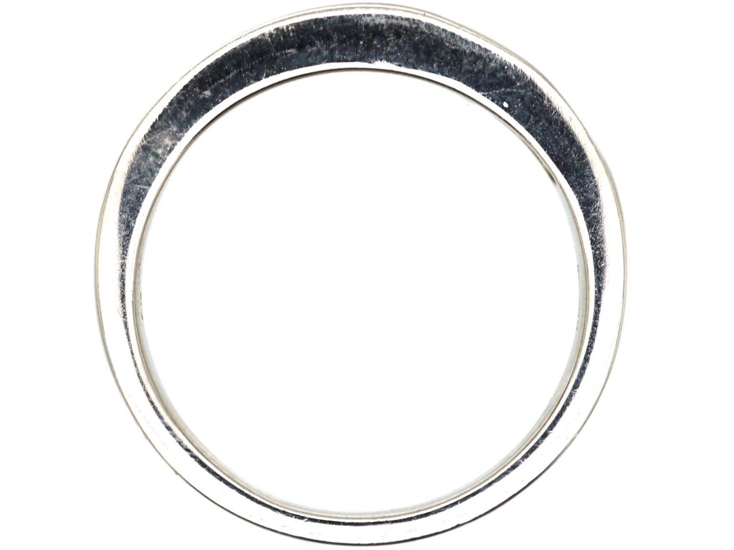 18ct White Gold Ring Set With Baguette Diamonds 5 18ct White Gold Ring Set With Baguette Diamonds - Image 3