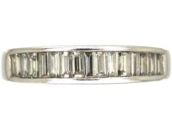 18ct White Gold Ring Set With Baguette Diamonds