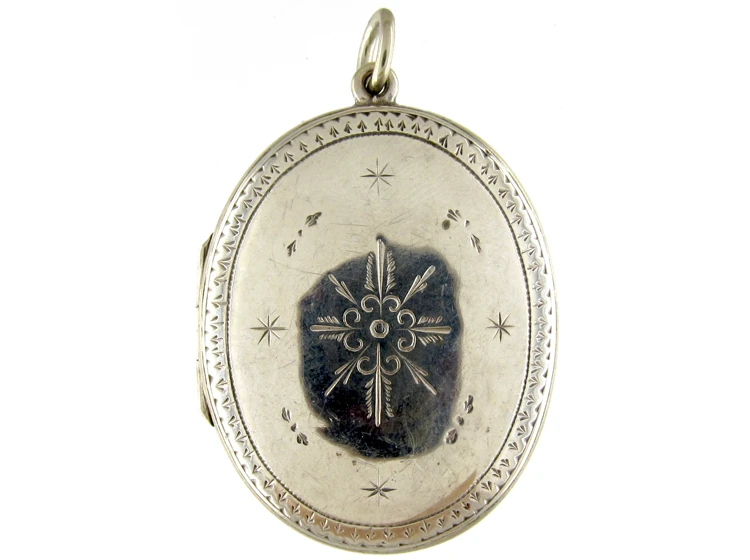 Large Oval Silver Victorian Locket 3 Large Oval Silver Victorian Locket
