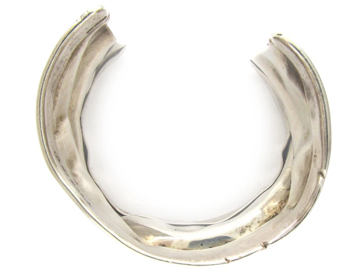 Wide Silver Ripple Bangle 4 Wide Silver Ripple Bangle - Image 2
