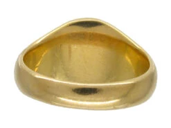 18ct Gold Pegasus Signet Ring 9 18ct Gold Pegasus Signet Ring -Antique Jewellery Company 23c1