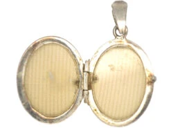 Silver Oval Locket With Leaf Design 6 Silver Oval Locket With Leaf Design -Antique Jewellery Company 2a26e4d7 dsc08526 scaled 1