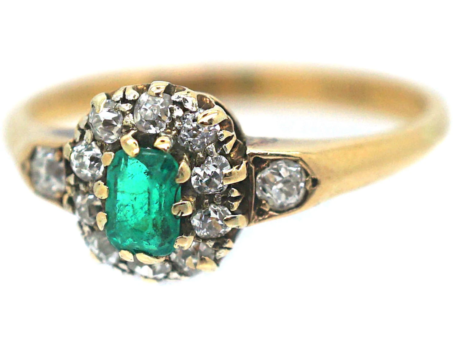 Edwardian 18ct Emerald & Diamond Cluster Ring With Diamond Set Shoulders 10 Edwardian 18ct Emerald & Diamond Cluster Ring With Diamond Set Shoulders - Image 8