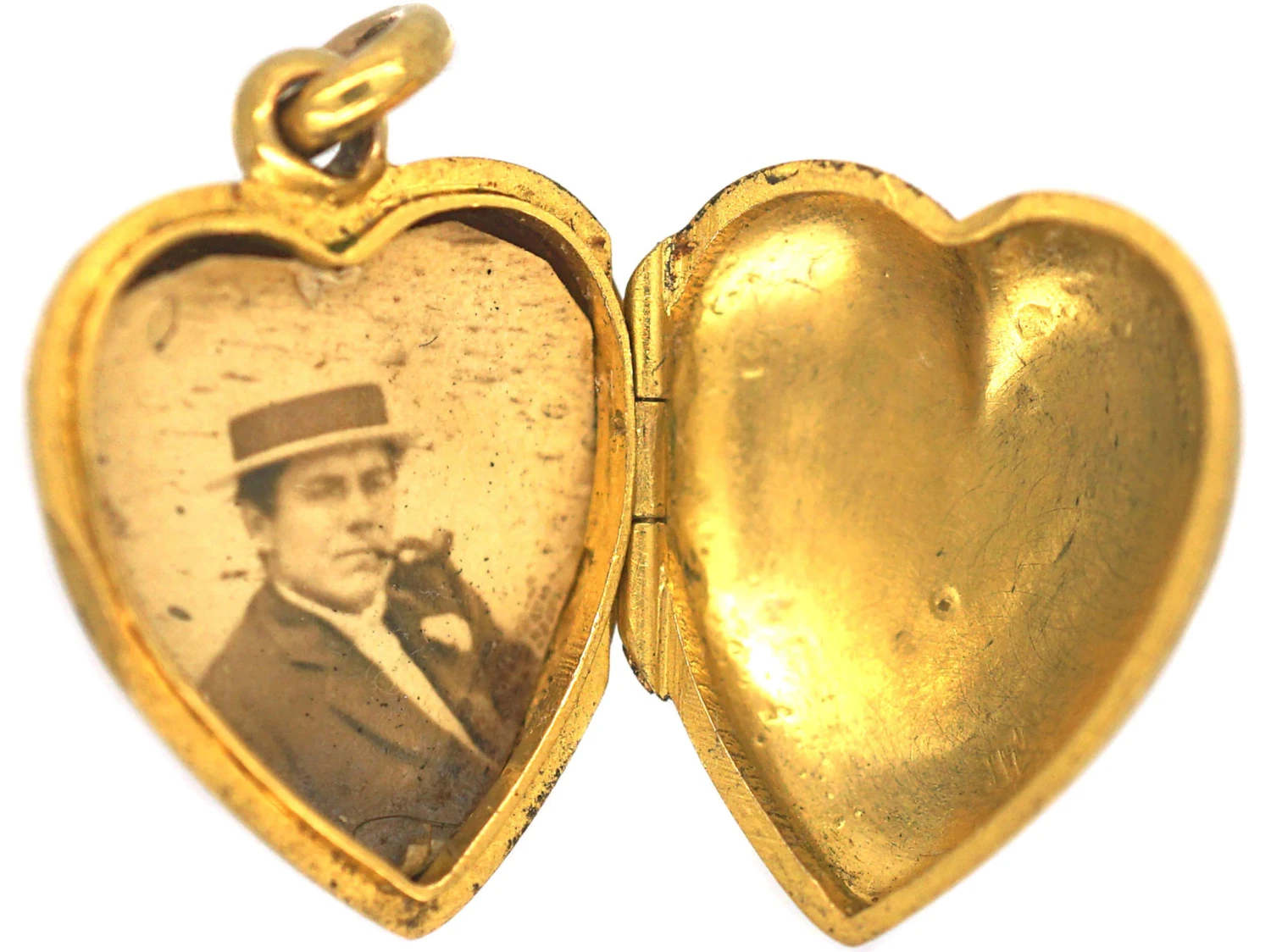 Edwardian 15ct Gold & Ruby Heart Shaped Locket 5 Edwardian 15ct Gold & Ruby Heart Shaped Locket - Image 3