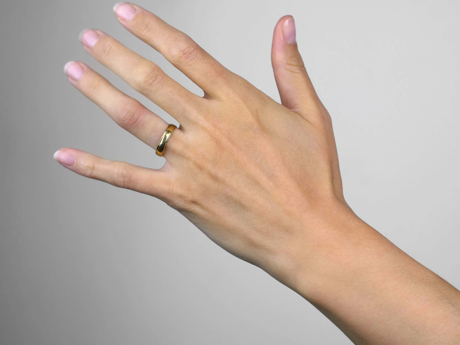 14ct Gold Wedding Band 4 14ct Gold Wedding Band - Image 2