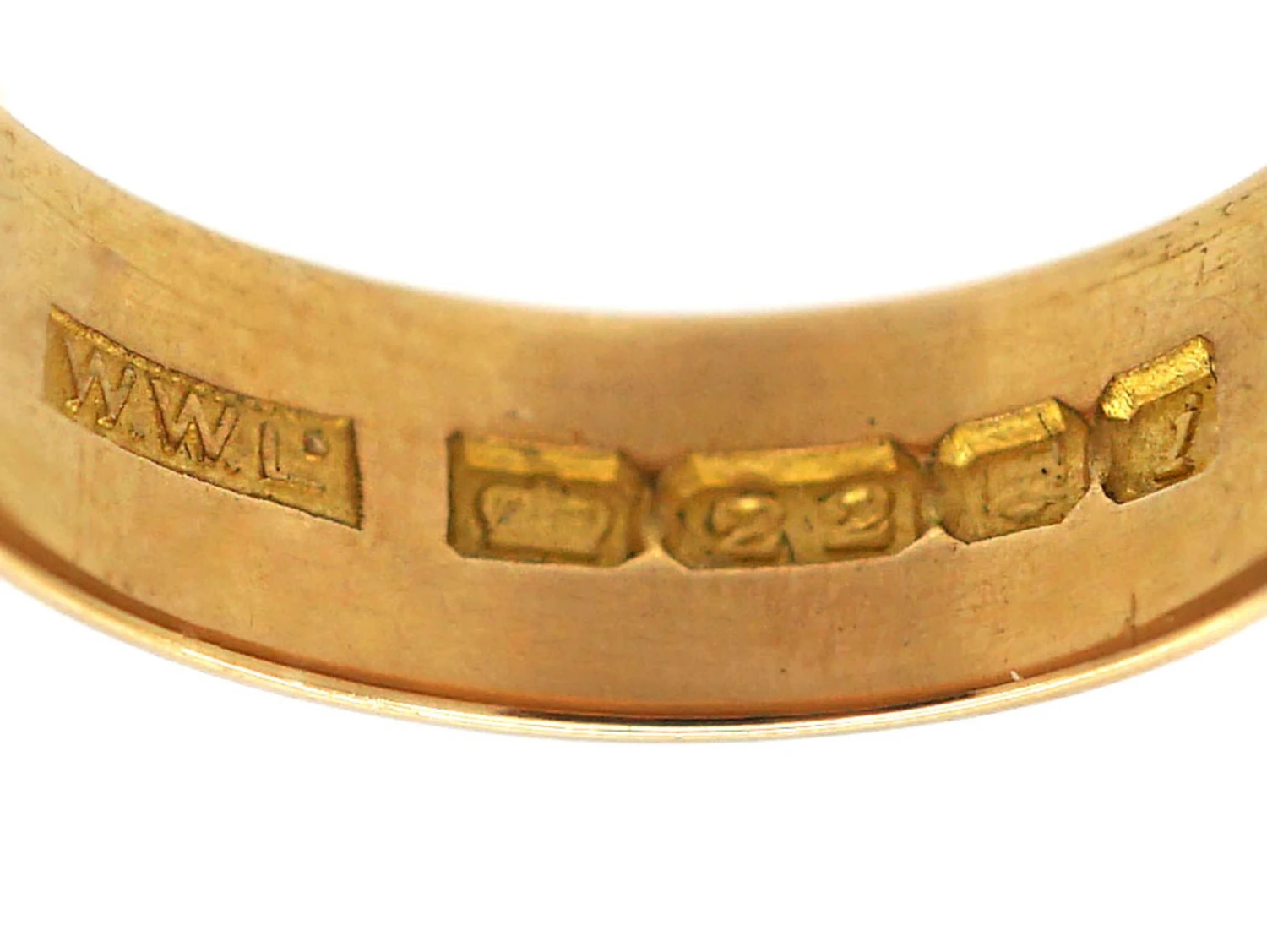 22ct Gold Ring With Decorated Slanting Bands 6 22ct Gold Ring With Decorated Slanting Bands - Image 4