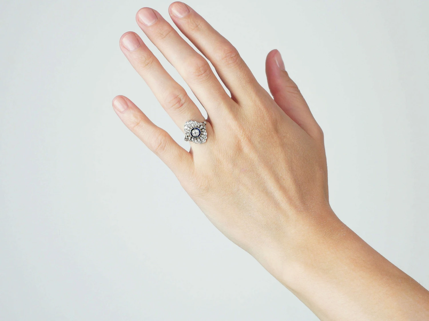 Art Deco Platinum, Sapphire & Diamond Target & Feather Style Ring 4 Art Deco Platinum, Sapphire & Diamond Target & Feather Style Ring - Image 2