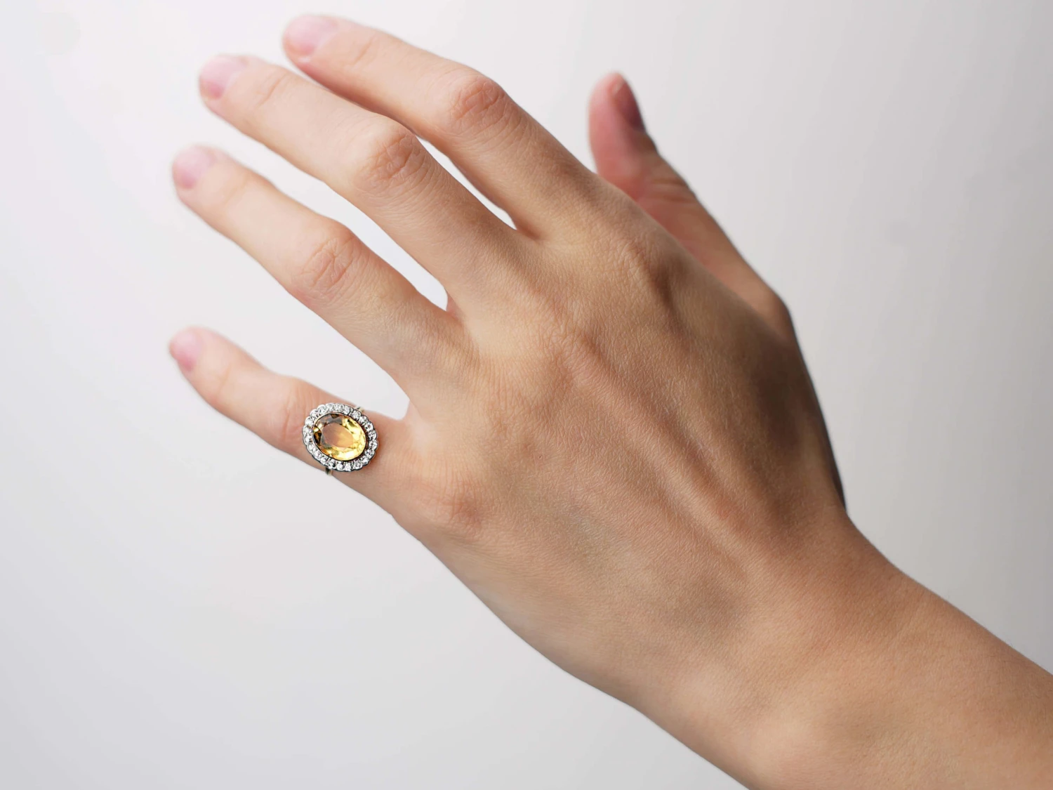 Edwardian 15ct Gold & Platinum, Citrine & Diamond Oval Cluster Ring 4 Edwardian 15ct Gold & Platinum, Citrine & Diamond Oval Cluster Ring - Image 2