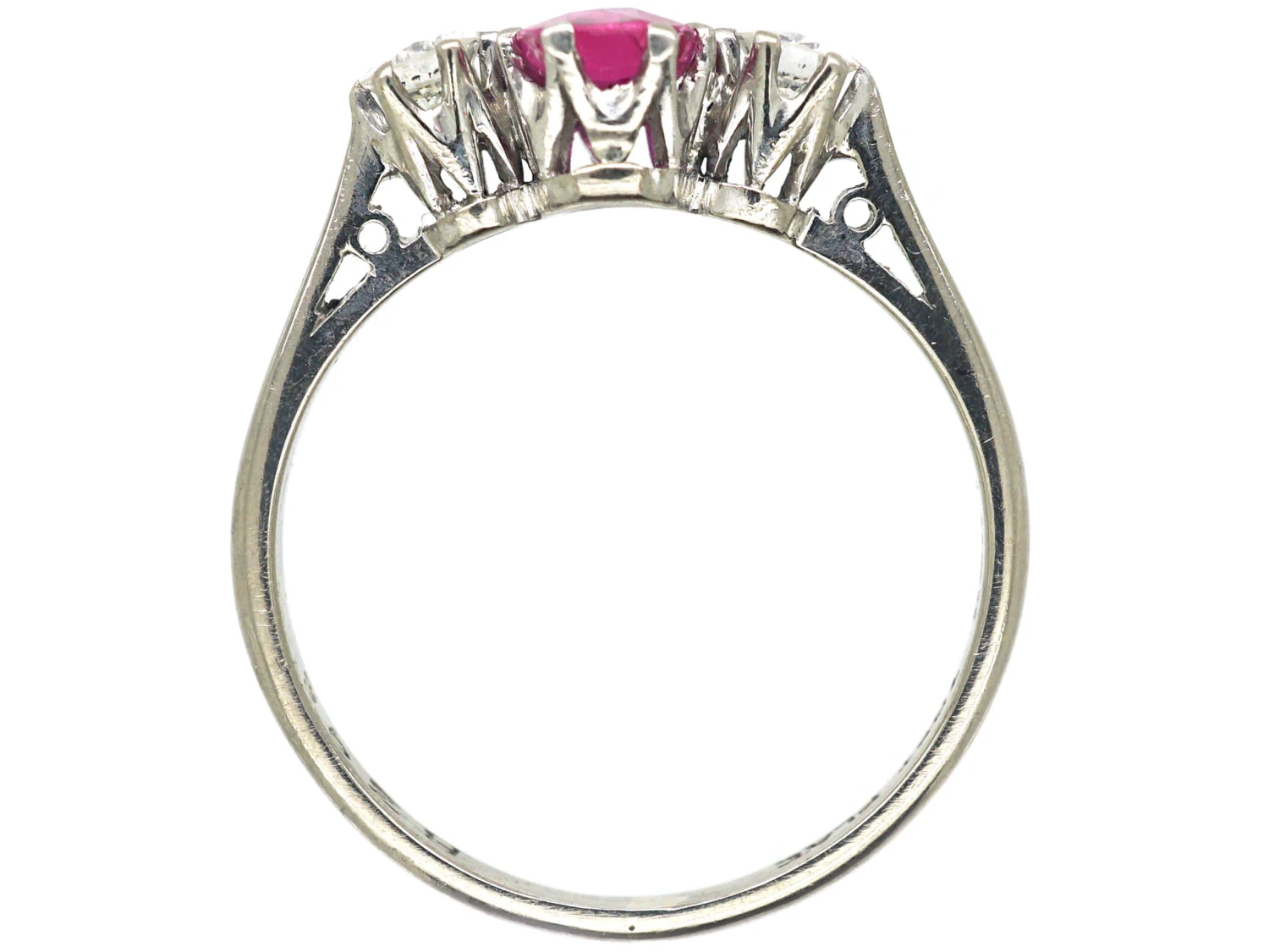 Art Deco 18ct White Gold & Platinum, Pink Sapphire & Diamond Three Stone Ring 5 Art Deco 18ct White Gold & Platinum, Pink Sapphire & Diamond Three Stone Ring - Image 3