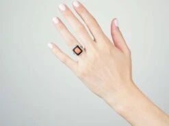 Art Deco 18ct White Gold Coral, Onyx And Diamond Ring 10 Art Deco 18ct White Gold Coral, Onyx And Diamond Ring -Antique Jewellery Company 534902bb nsf09703 scaled 1