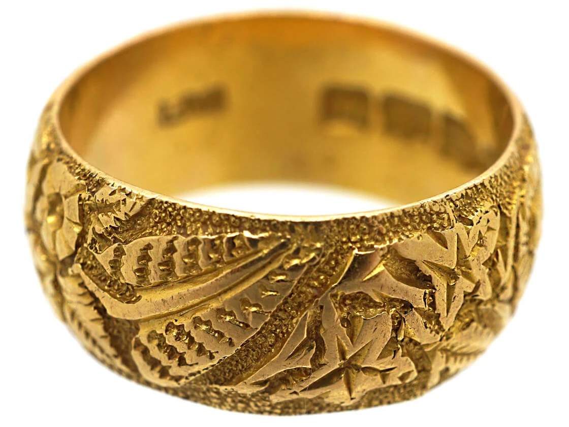 Victorian 18ct Gold Wedding Band 6 Victorian 18ct Gold Wedding Band - Image 4