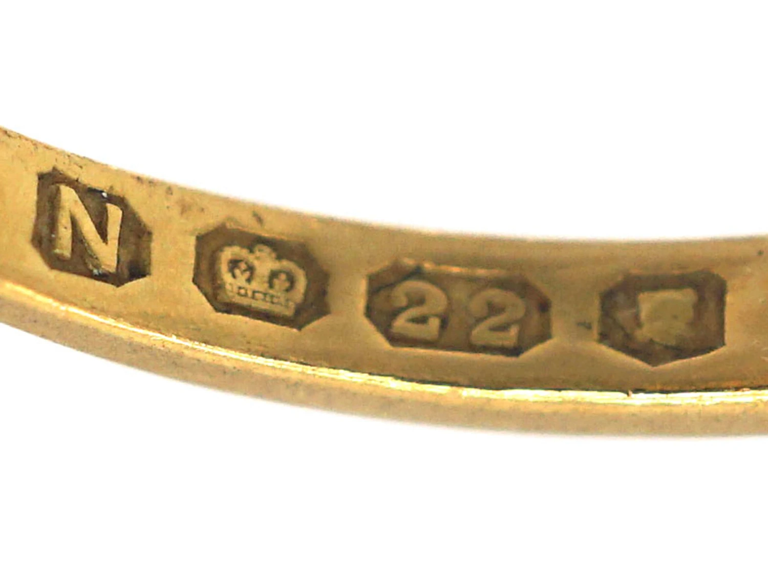 22ct Gold & Platinum Diamond Solitaire Ring With Diamond Set Shoulders 9 22ct Gold & Platinum Diamond Solitaire Ring With Diamond Set Shoulders - Image 7