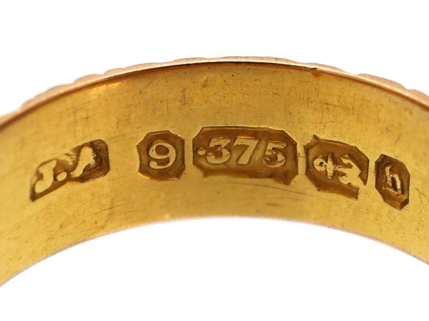 Victorian 9ct Gold Wedding Band With Incised Flower Decoration 6 Victorian 9ct Gold Wedding Band With Incised Flower Decoration - Image 4
