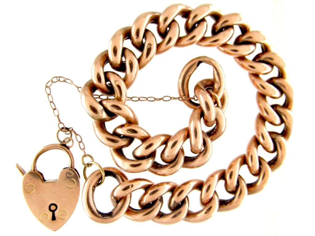 9ct Gold Curb Link Bracelet 5 9ct Gold Curb Link Bracelet - Image 3