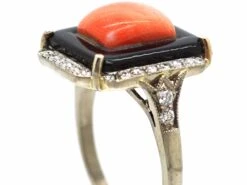Art Deco 18ct White Gold Coral, Onyx And Diamond Ring 11 Art Deco 18ct White Gold Coral, Onyx And Diamond Ring -Antique Jewellery Company 5c9b4a8b dsc06304 scaled 1
