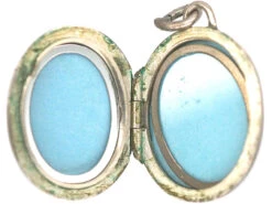 Oval Silver Locket With Tulip Motif 6 Oval Silver Locket With Tulip Motif -Antique Jewellery Company 5f0bf536 dsc08684 scaled 1