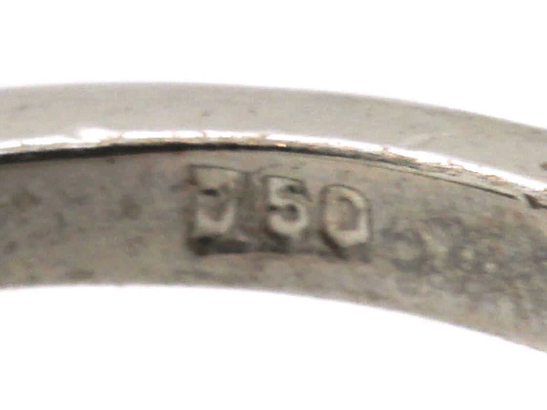 Diamond Single Stone Diamond Ring With Diamonds On Either Side 9 Diamond Single Stone Diamond Ring With Diamonds On Either Side - Image 7