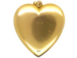 Large Edwardian 10ct Gold Heart Shaped Locket Set With Three Emeralds 10 Large Edwardian 10ct Gold Heart Shaped Locket Set With Three Emeralds -Antique Jewellery Company 6ce795ce dsc06135