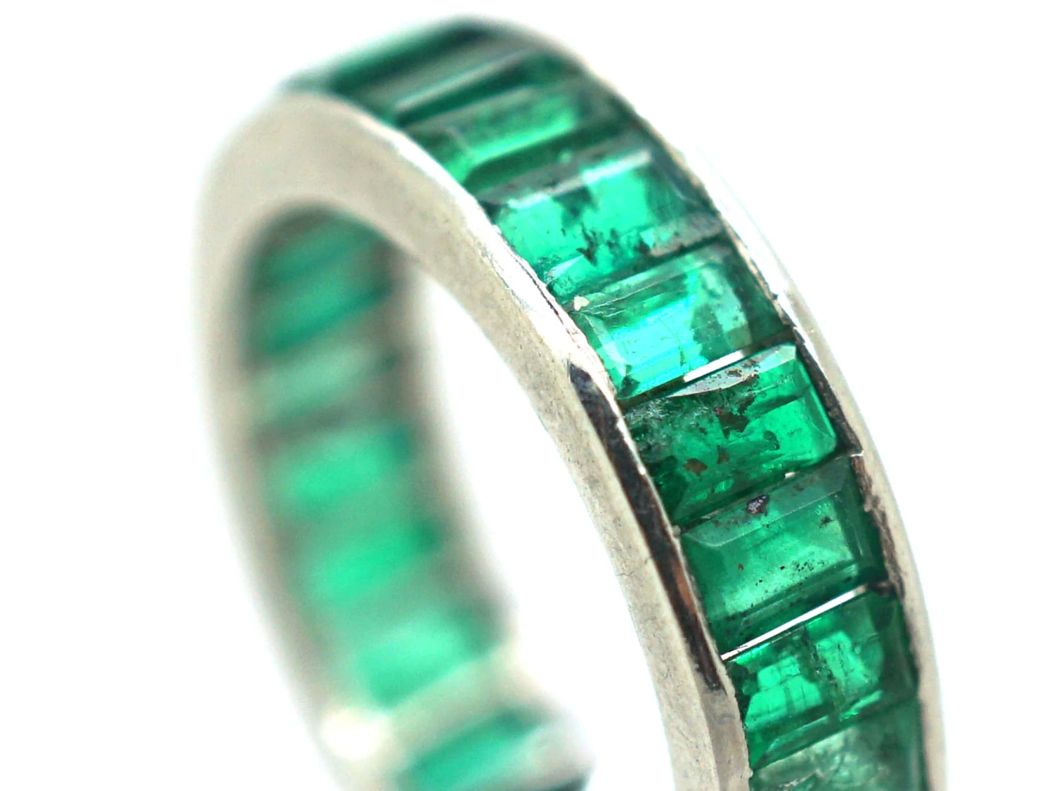 Art Deco 18ct White Gold Full Eternity Ring Set With Baguette Cut Emeralds 4 Art Deco 18ct White Gold Full Eternity Ring Set With Baguette Cut Emeralds - Image 2