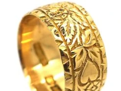 Edwardian 18ct Gold Wide Wedding Ring With Ivy Leaf & Heart Motifs 8 Edwardian 18ct Gold Wide Wedding Ring With Ivy Leaf & Heart Motifs -Antique Jewellery Company 7ac2985e dsc04589 scaled 1