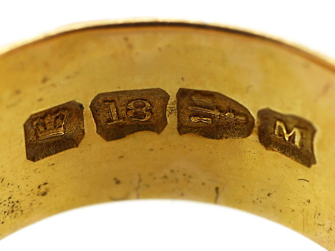 Victorian 18ct Gold Wedding Band 5 Victorian 18ct Gold Wedding Band - Image 3