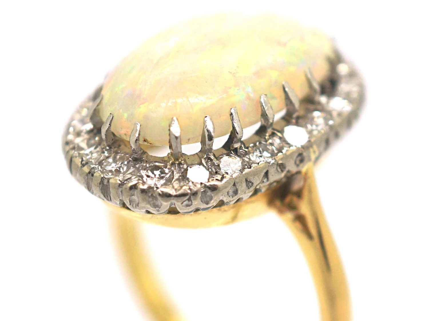 Large Opal & Diamond 18ct Gold Oval Ring 5 Large Opal & Diamond 18ct Gold Oval Ring - Image 3