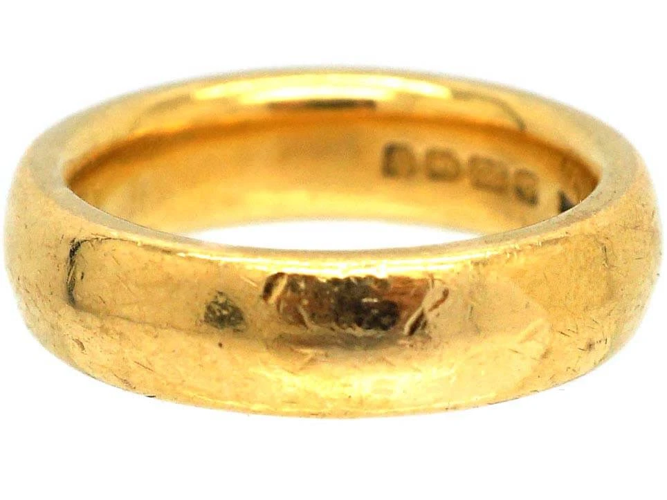 22ct Gold Wide Wedding Ring Assayed In 1920 6 22ct Gold Wide Wedding Ring Assayed In 1920 - Image 4