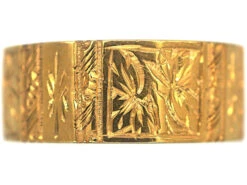 Edwardian Large 9ct Gold Wide Engraved Wedding Ring