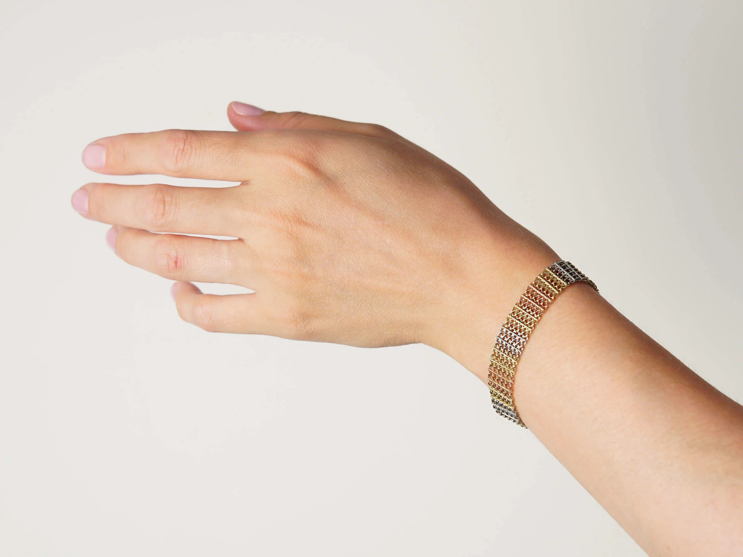 Edwardian Two Colour Gold & Platinum Bracelet 6 Edwardian Two Colour Gold & Platinum Bracelet - Image 4