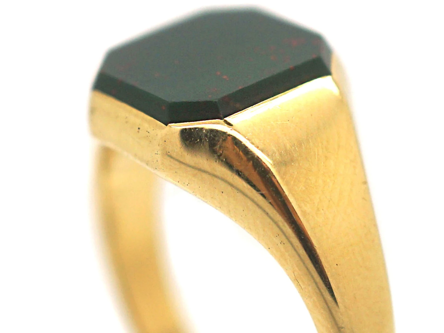 Art Deco 18ct Gold & Bloodstone Signet Ring 4 Art Deco 18ct Gold & Bloodstone Signet Ring - Image 2