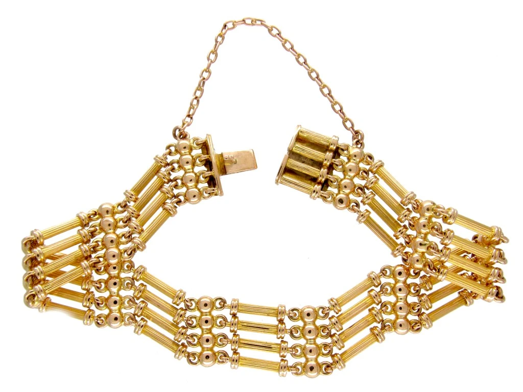 15ct Gold Edwardian Gate Bracelet 3 15ct Gold Edwardian Gate Bracelet