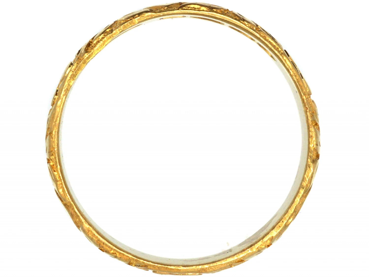 Victorian 18ct Gold Wedding Ring With Hearts Motif 6 Victorian 18ct Gold Wedding Ring With Hearts Motif - Image 4