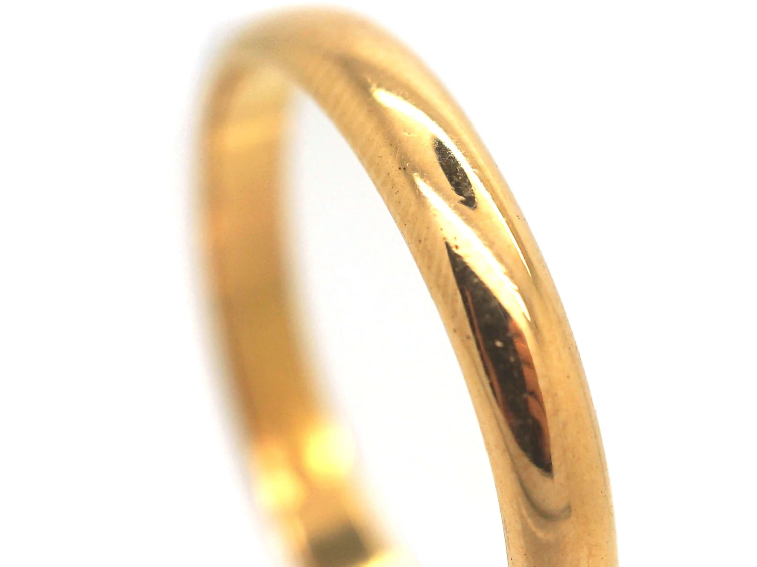 Edwardian 22ct Gold Wedding Ring 4 Edwardian 22ct Gold Wedding Ring - Image 2