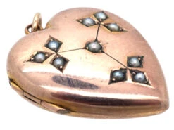 Edwardian 9ct Gold Heart Shaped Locket With Natural Split Pearl Design 8 Edwardian 9ct Gold Heart Shaped Locket With Natural Split Pearl Design -Antique Jewellery Company DSC00442
