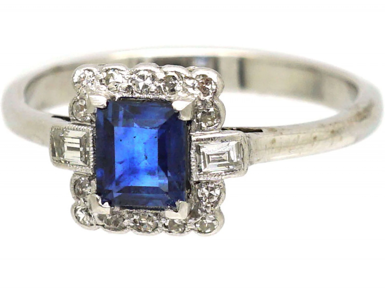 Art Deco 18ct White Gold, Rectangular Cut Sapphire & Diamond Ring 9 Art Deco 18ct White Gold, Rectangular Cut Sapphire & Diamond Ring - Image 7