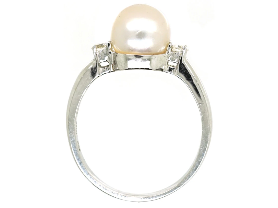 18ct White Gold Pearl & Diamond Ring 7 18ct White Gold Pearl & Diamond Ring - Image 5