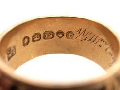 18ct Gold Memorial Ring Dated 1843 18 18ct Gold Memorial Ring Dated 1843 -Antique Jewellery Company DSC00643