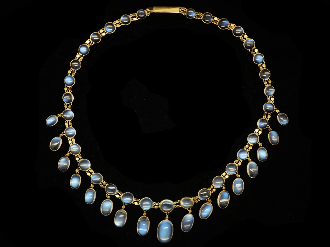 Edwardian 15ct Gold Moonstone Festoon Necklace 5 Edwardian 15ct Gold Moonstone Festoon Necklace - Image 3