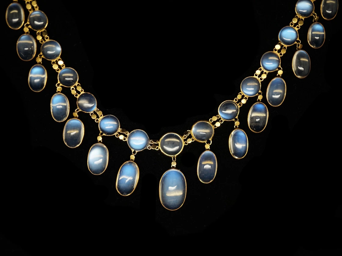 Edwardian 15ct Gold Moonstone Festoon Necklace 11 Edwardian 15ct Gold Moonstone Festoon Necklace - Image 9