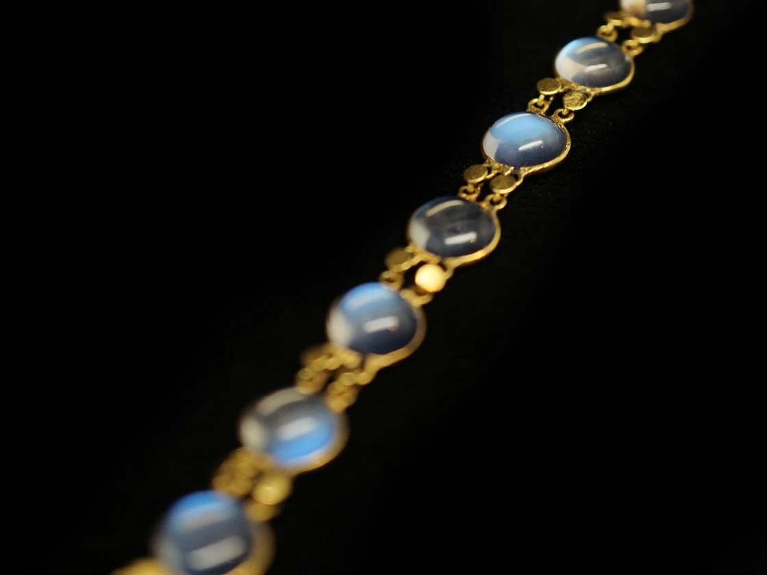 Edwardian 15ct Gold Moonstone Festoon Necklace 8 Edwardian 15ct Gold Moonstone Festoon Necklace - Image 6