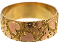 Edwardian 9ct Gold Wedding Band With Hearts Motif 11 Edwardian 9ct Gold Wedding Band With Hearts Motif -Antique Jewellery Company DSC00849