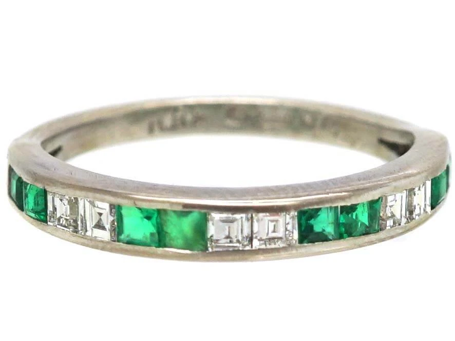 18ct White Gold, Emerald & Diamond Half Eternity Ring 9 18ct White Gold, Emerald & Diamond Half Eternity Ring - Image 7