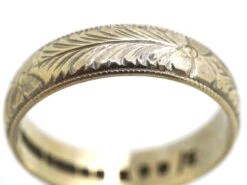 9ct White Gold Engraved Wedding Band 14 9ct White Gold Engraved Wedding Band -Antique Jewellery Company DSC01189