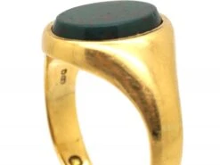 Retro 18ct Gold Signet Ring Set With A Bloodstone 10 Retro 18ct Gold Signet Ring Set With A Bloodstone -Antique Jewellery Company DSC01218 scaled 1